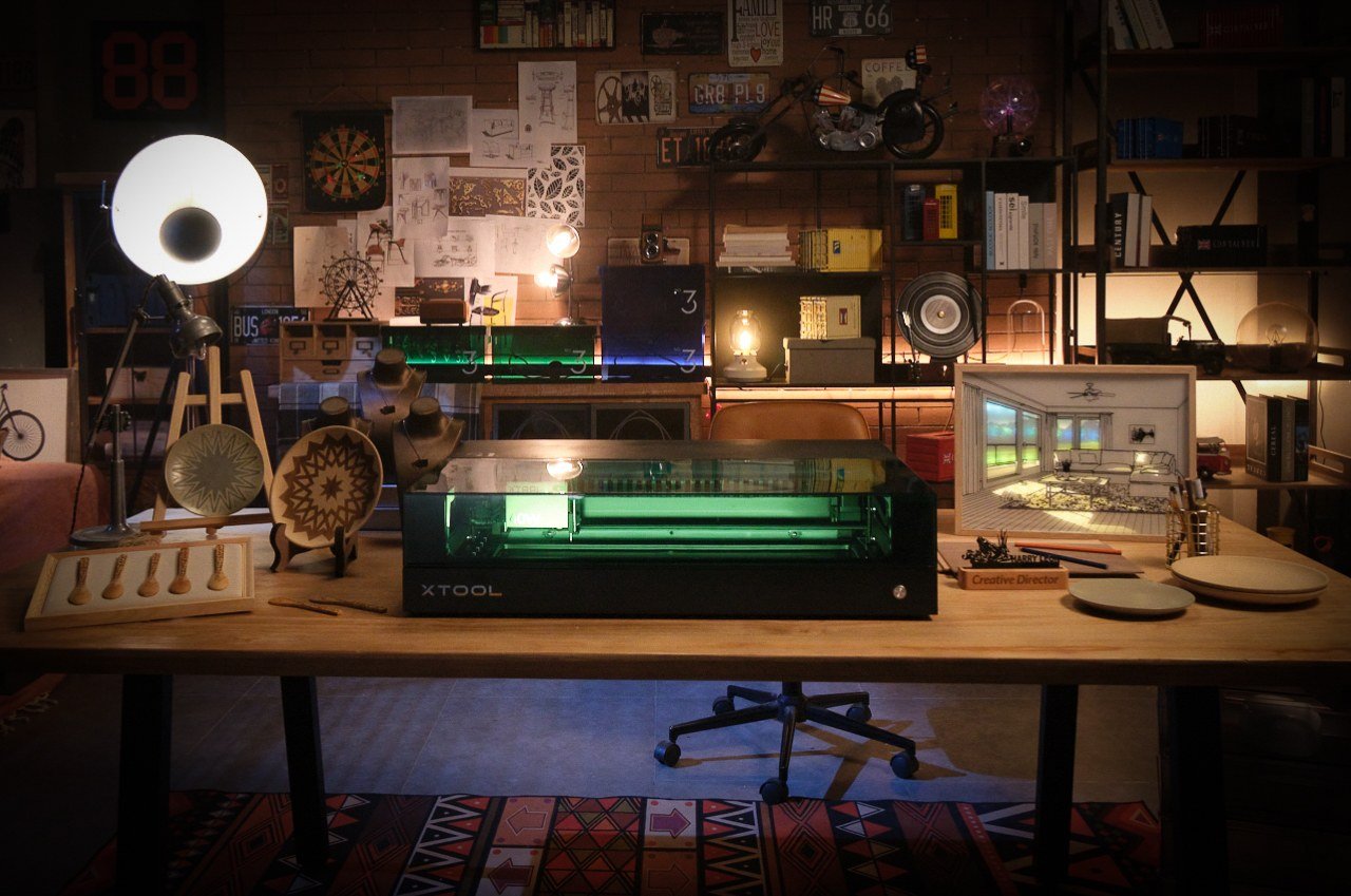 This Compact 40W Diode Enclosed Laser Cutter Is Every Designer + Hobbyist’s Dream