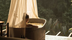 Bathtubs With A View | Four Seasons Magazine